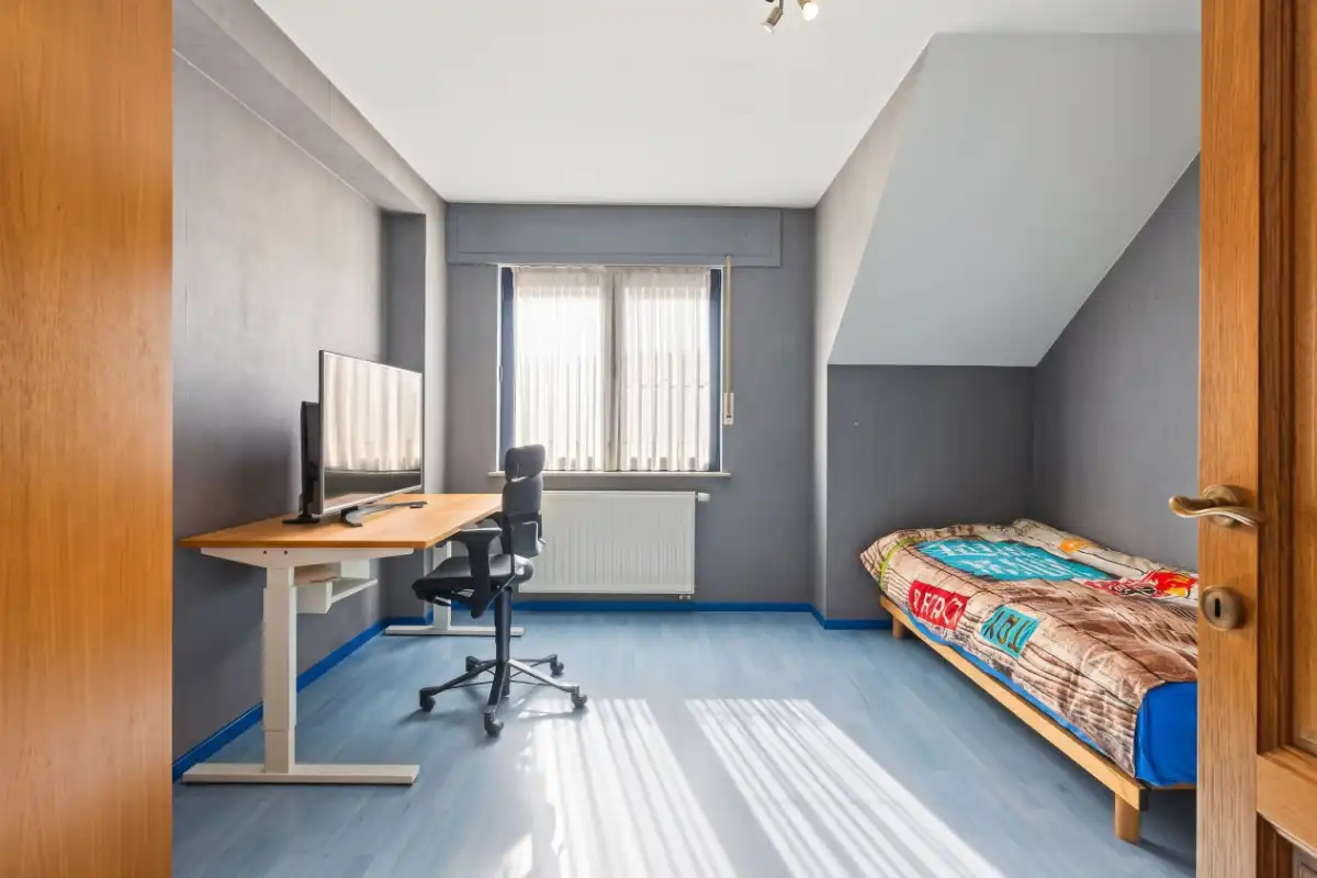 Ruime gezinswoning met 265 m² woonoppervlakte, dubbele garage en prachtige tuin foto 15