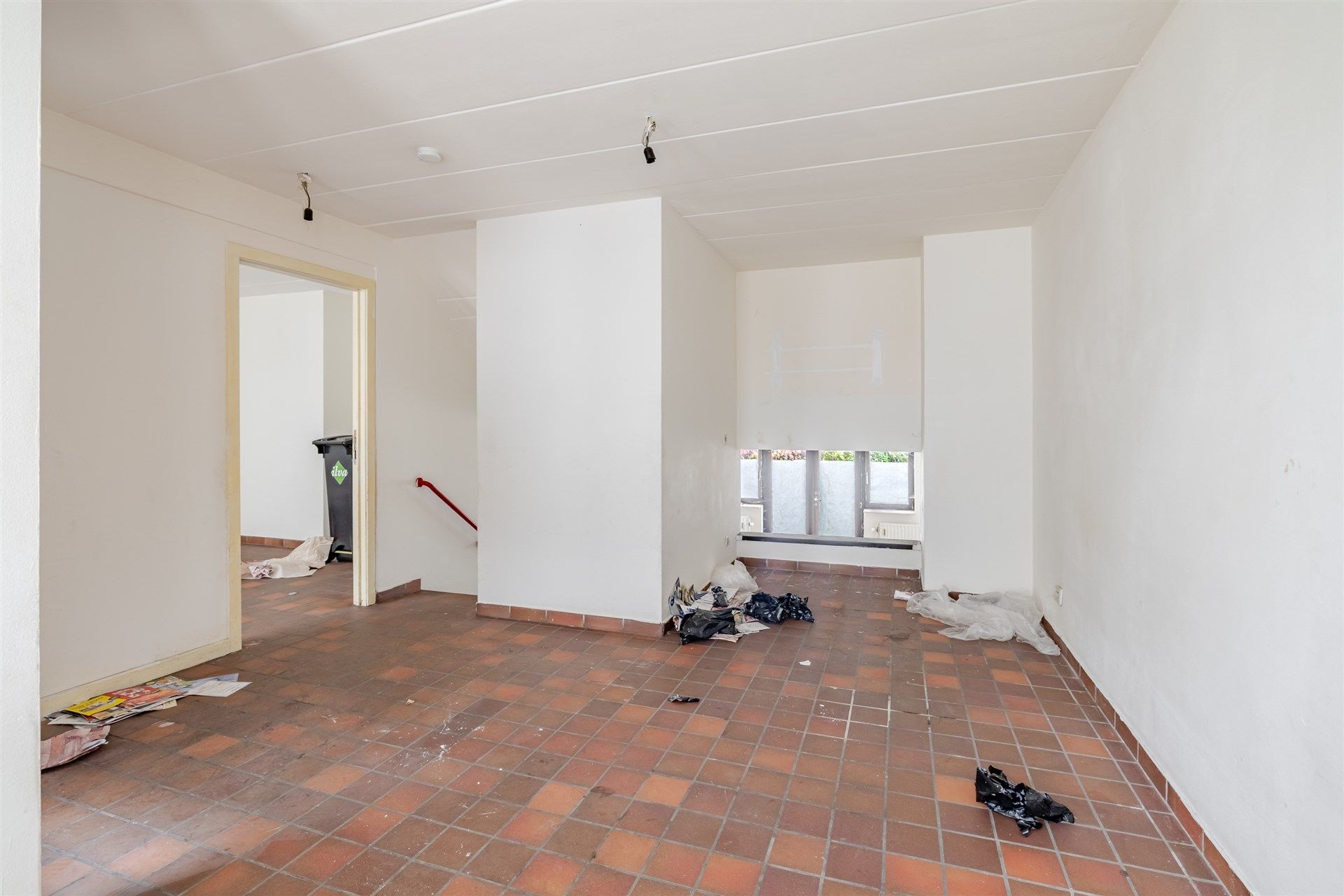 Opbrengsteigendom bestaande uit 7 appartementen + 1 kantoorruimte + 13 overdekte autostaanplaatsen foto 11