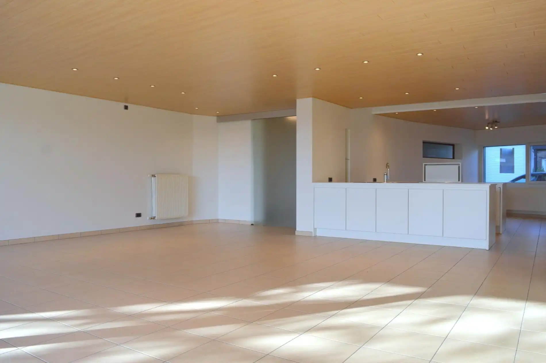 Instapklaar appartement met schitterend zicht in centrum Bellegem foto {{pictureIndex}}