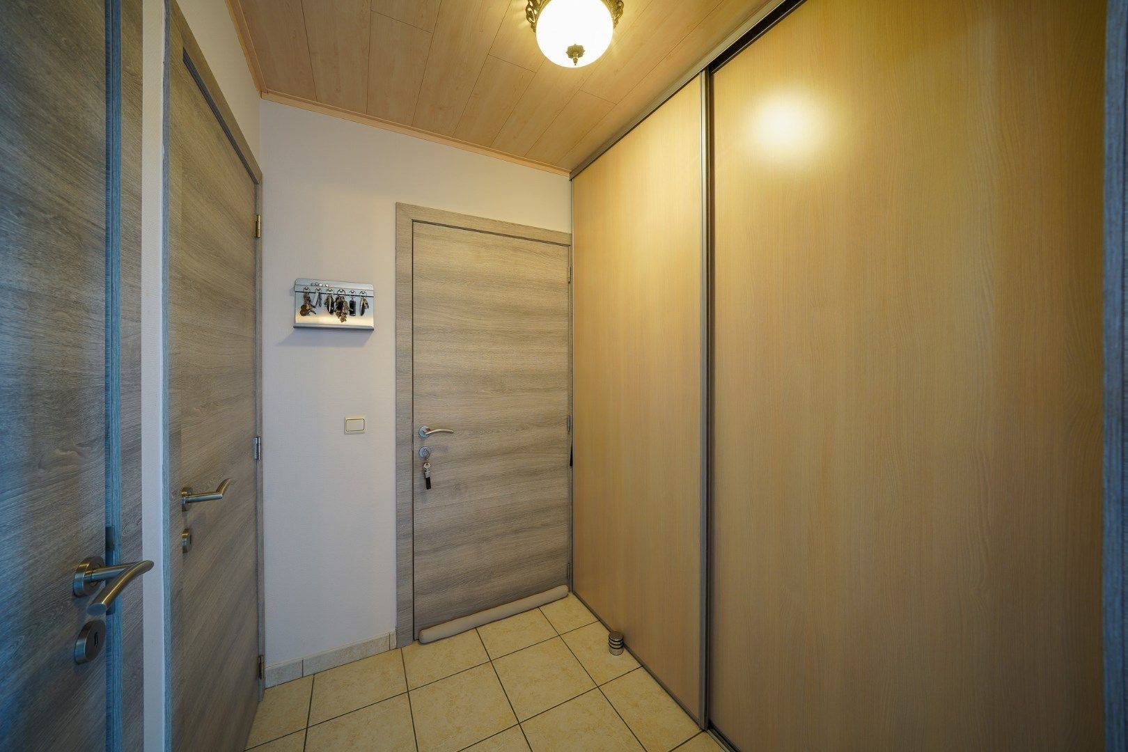Perfect onderhouden duplex met 3 slaapkamers en zonnig terras Te huur foto 19
