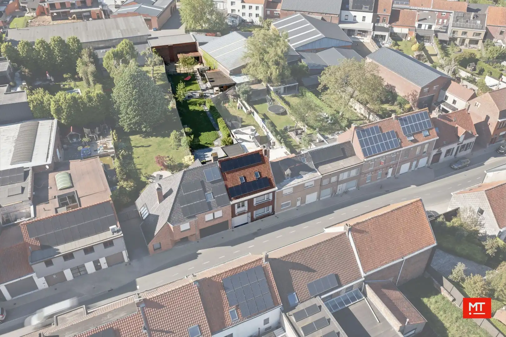 Verrassend ruime woning met prachtige tuin, vlakbij het centrum van Lauwe foto 32