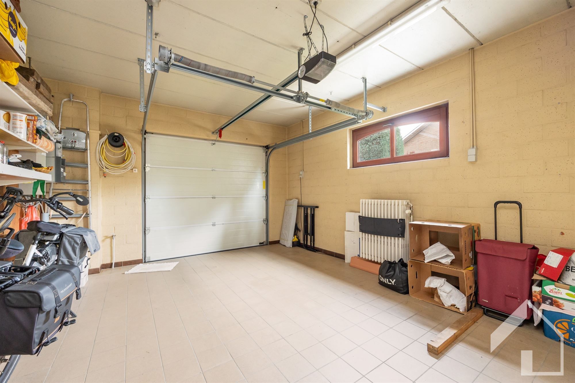 Ruime verzorgde woning in een rustige buurt  foto 36