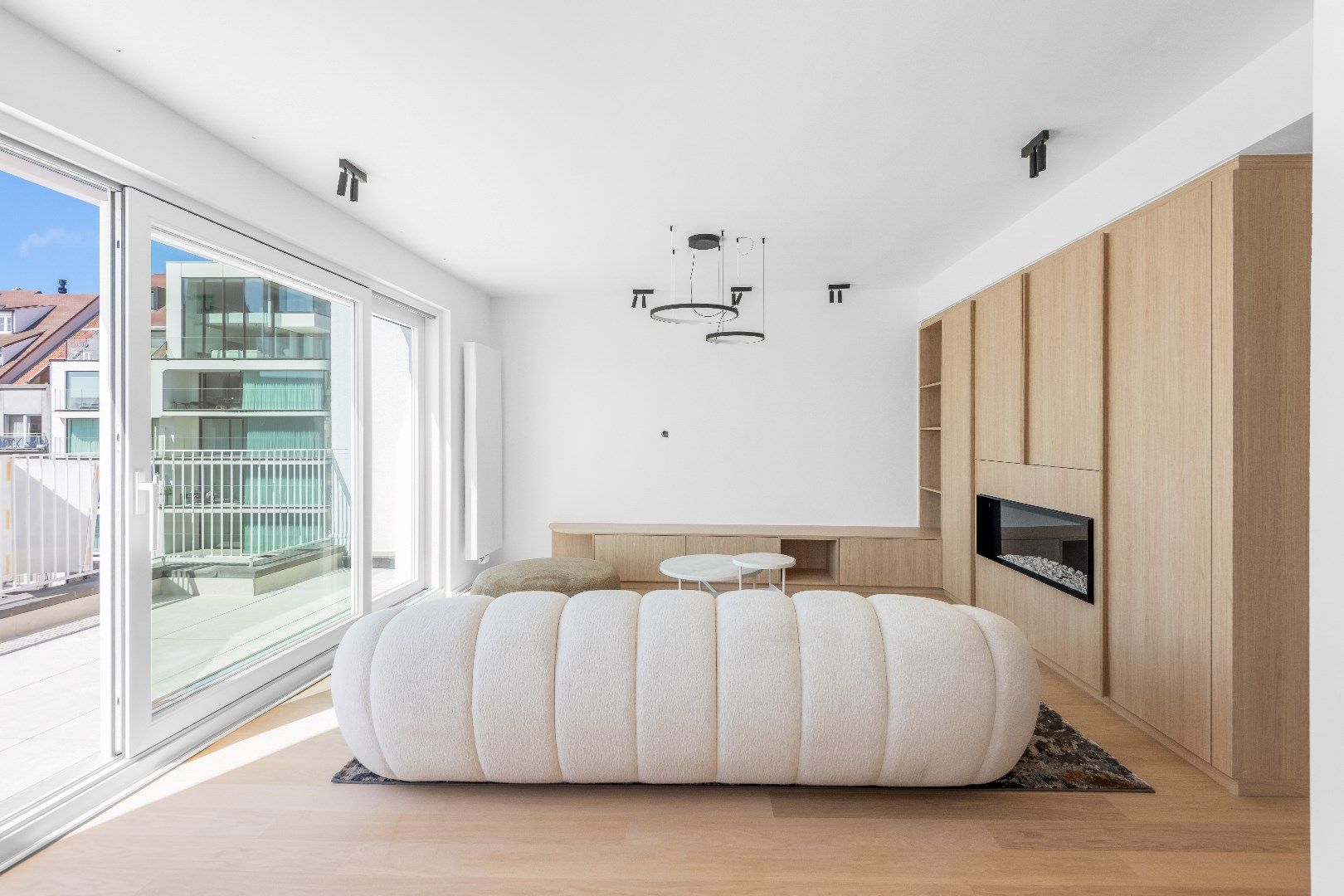 Zeer zonnige penthouse met open zicht vlakbij de Dumortierlaan. foto 2