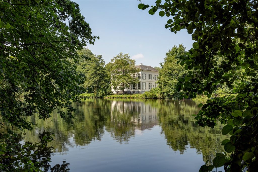 Lichtrijk instapklaar app met 2 slpks en terras  foto 19