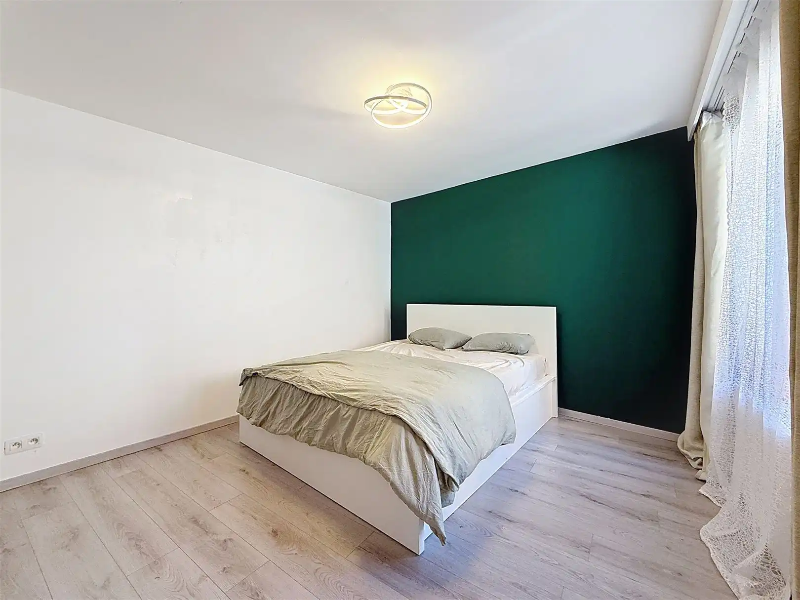 Eén slaapkamer apparment met kelder foto 14