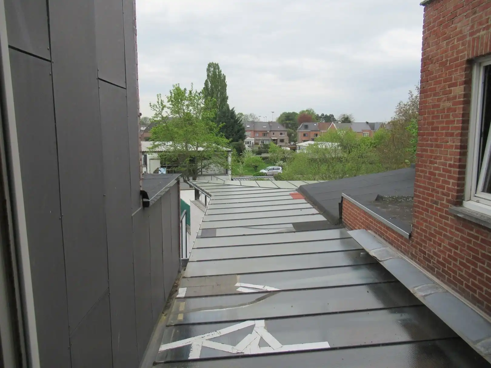 Ruime gerenoveerde woning met 3 slaapkamers in centrum van Sint-Truiden. foto 24