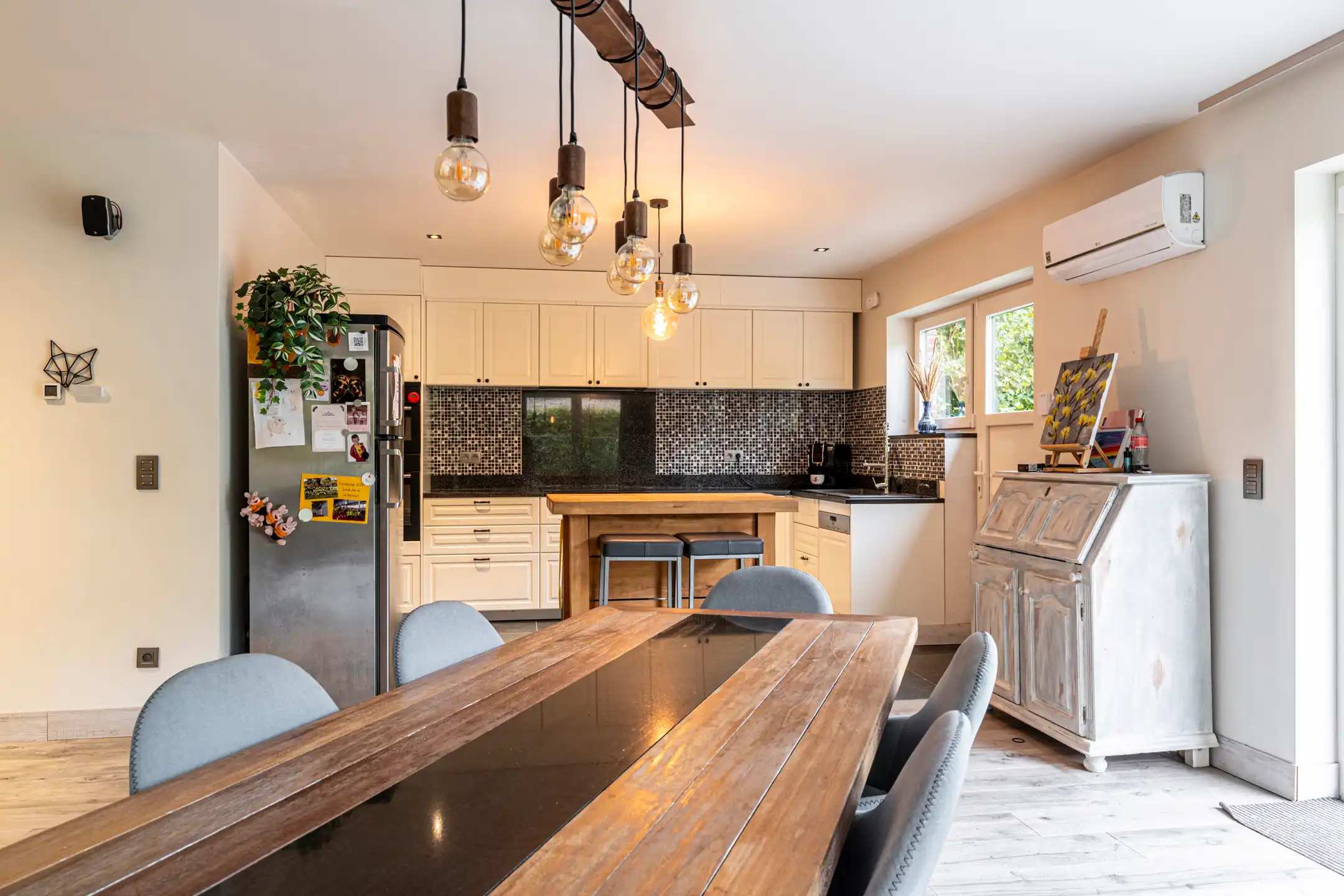 Charmante halfopen bebouwing met 3 slaapkamers foto 4