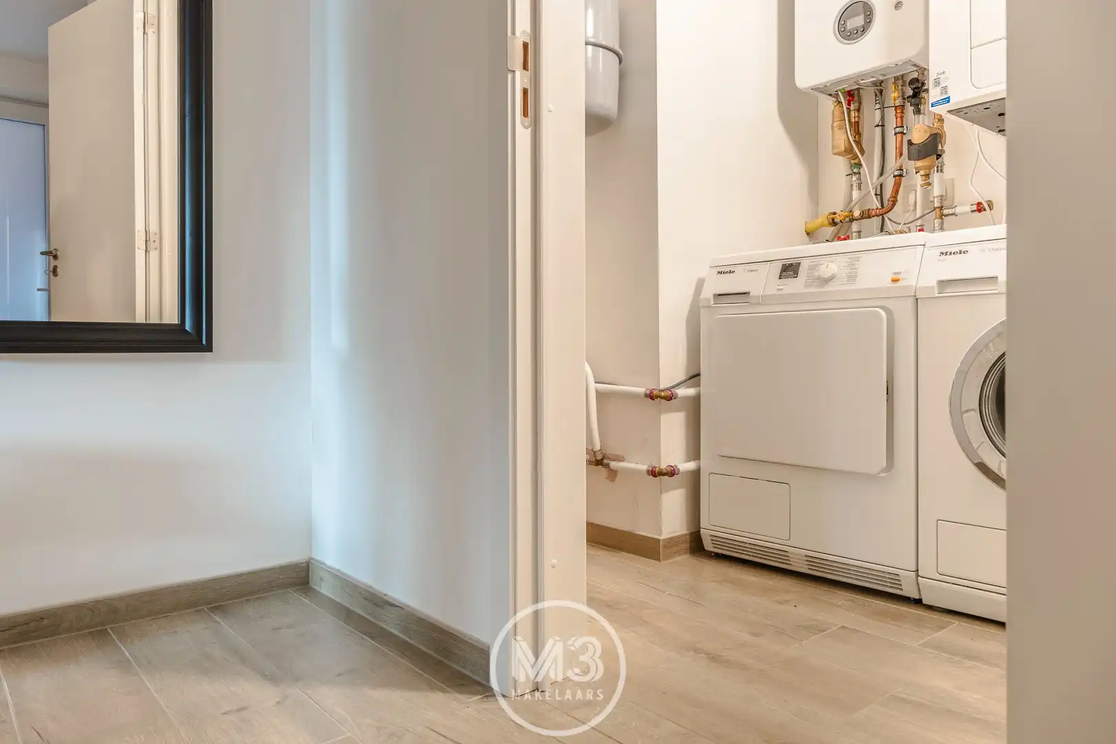 Gelijkvloers appartement met tuin en garage foto 11