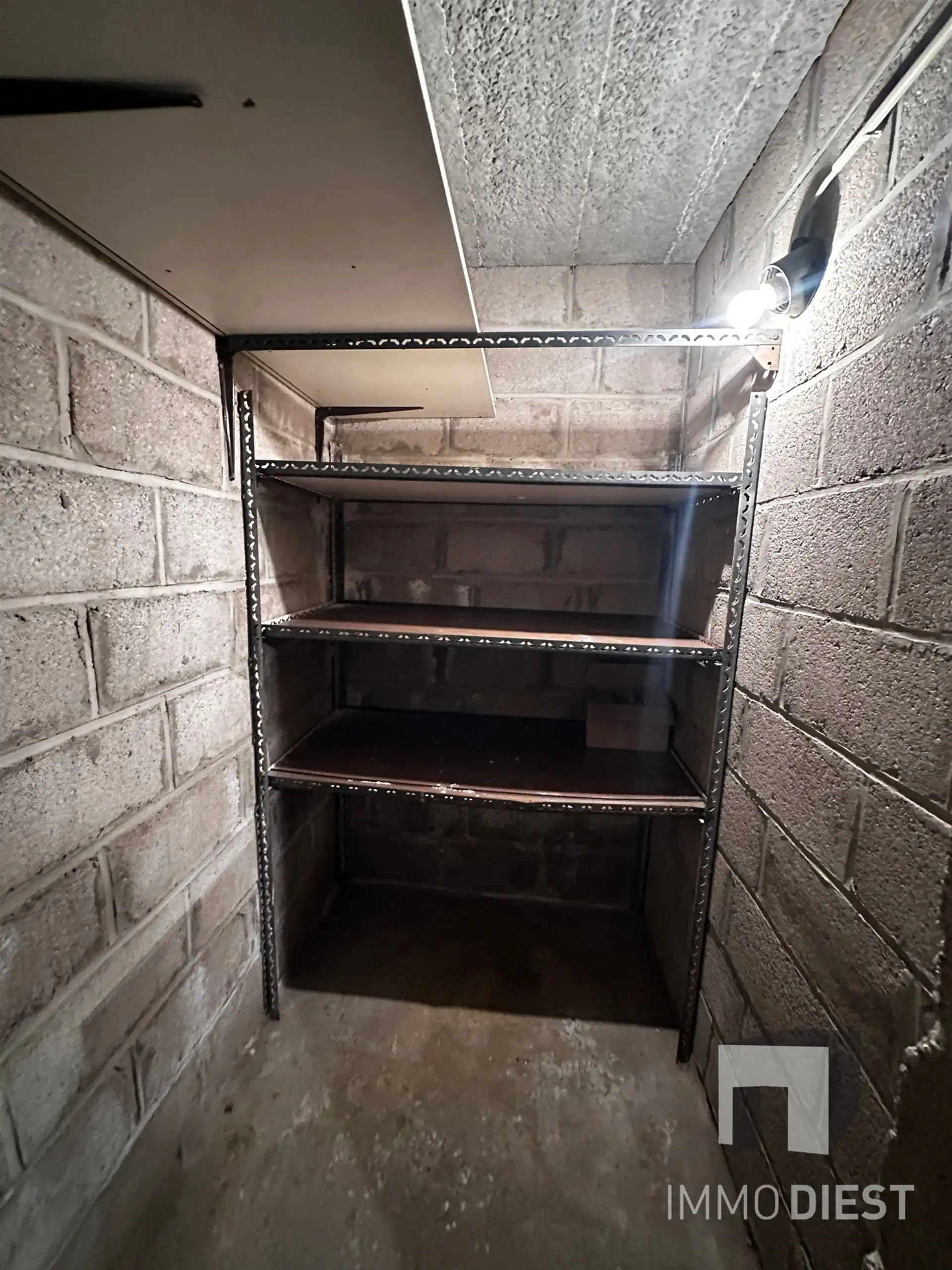 Appartement met 3 slpks, garage en kelder foto 19