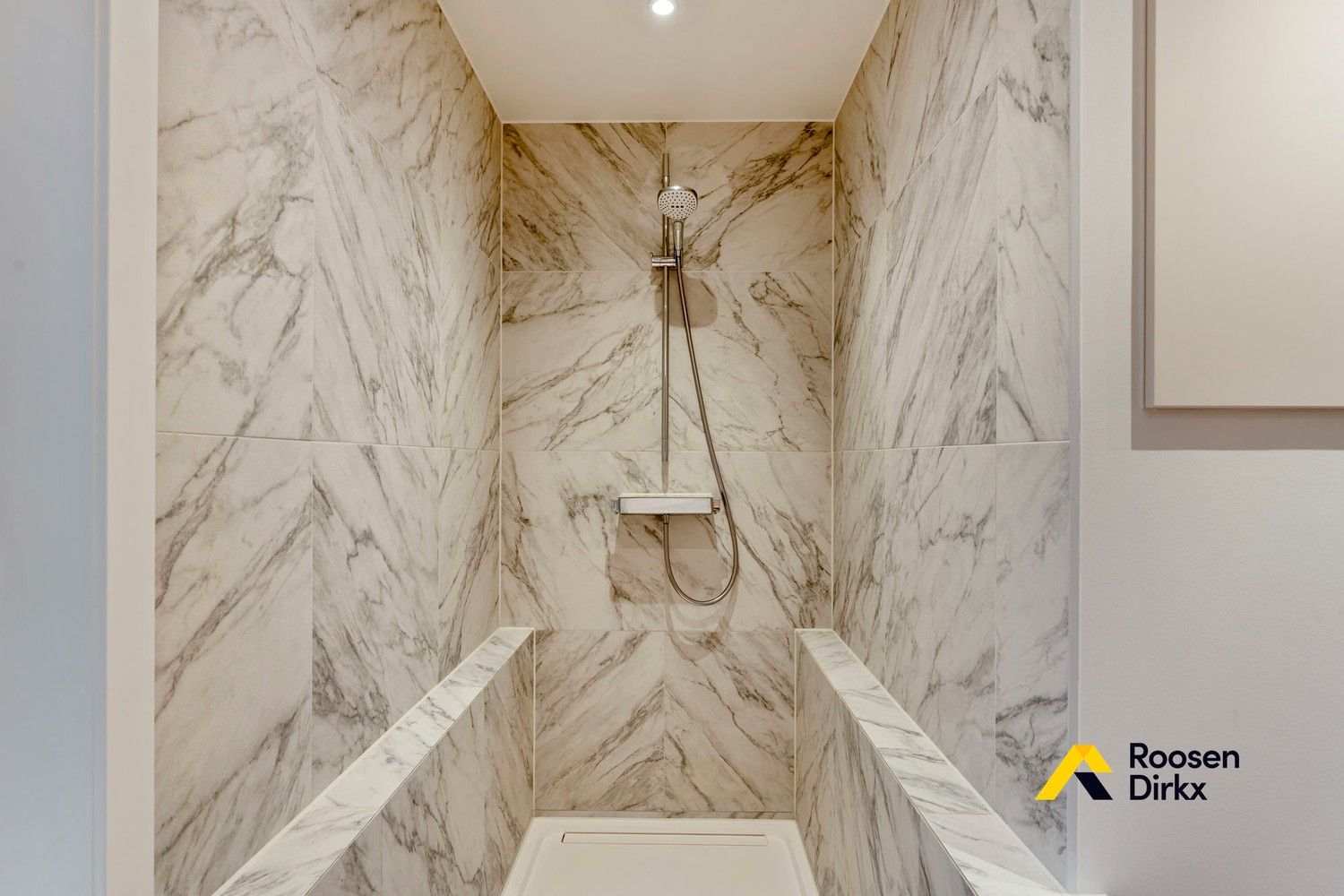 Instapklare volledig gerenoveerde vrijstaande gezinswoning met 3 slaapkamers op perceel van 617m² foto 25