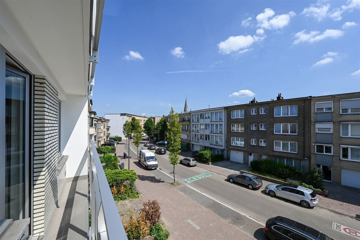 Zeer ruim hoekappartement met 3 slpk en garagebox foto 22