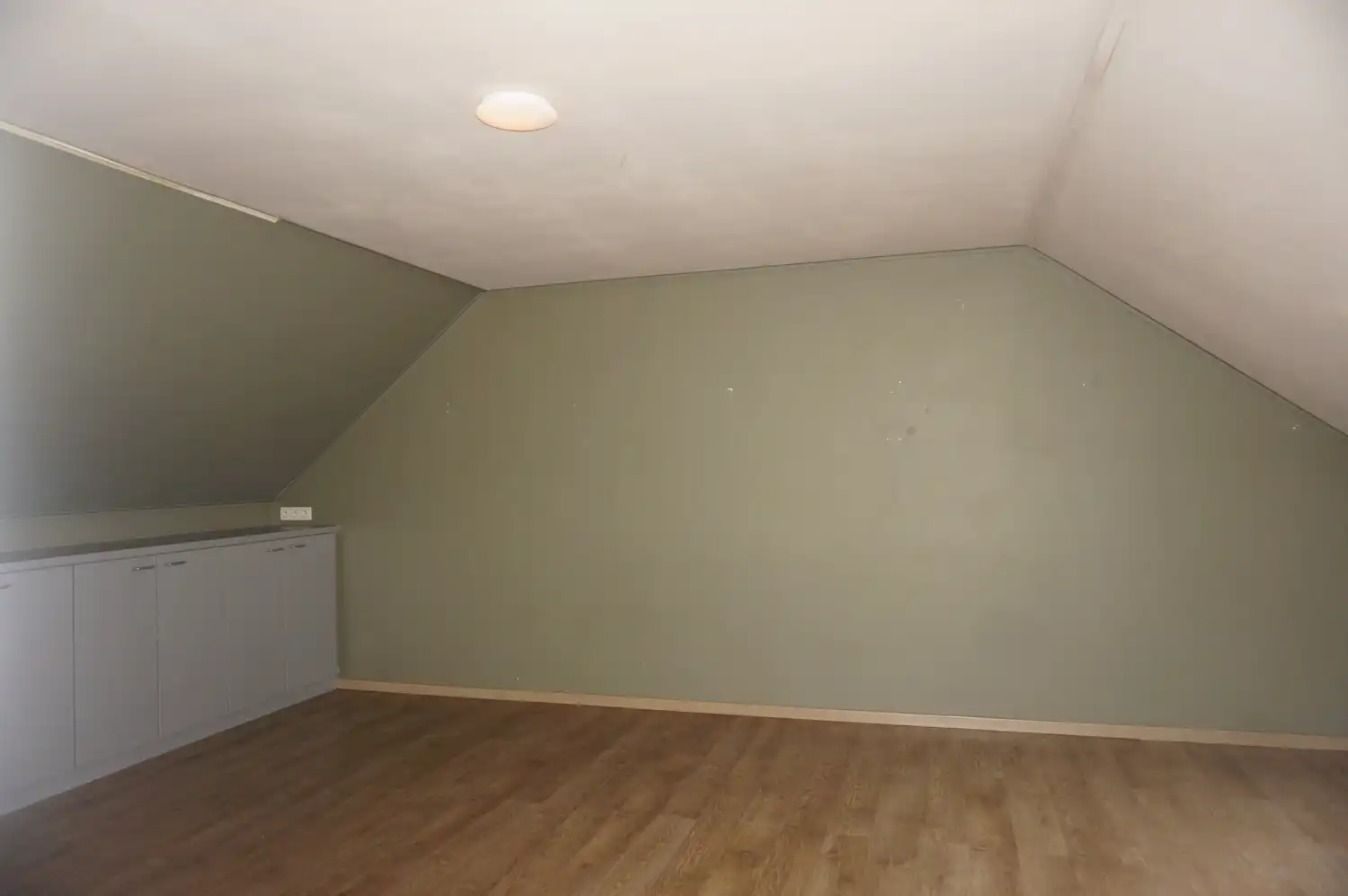 Rustig gelegen gerenoveerde woning in agrarisch gebied te Paal foto 16