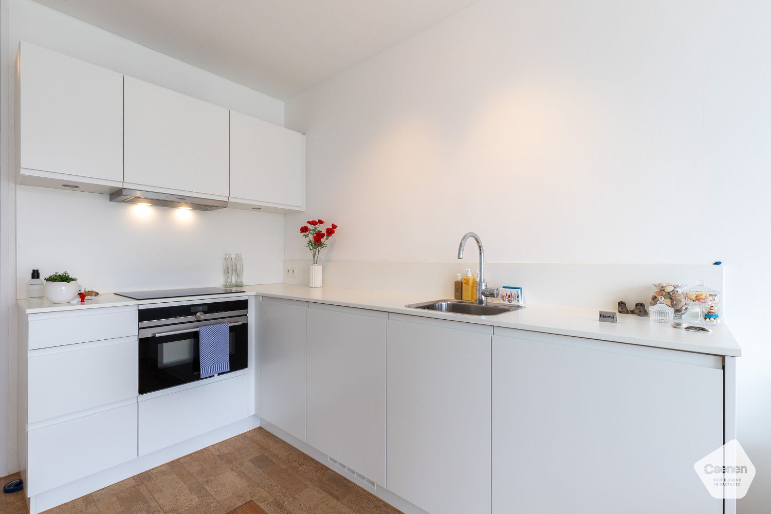 Zeer mooi gerenoveerd appartement met 1 slaapkamer foto 3
