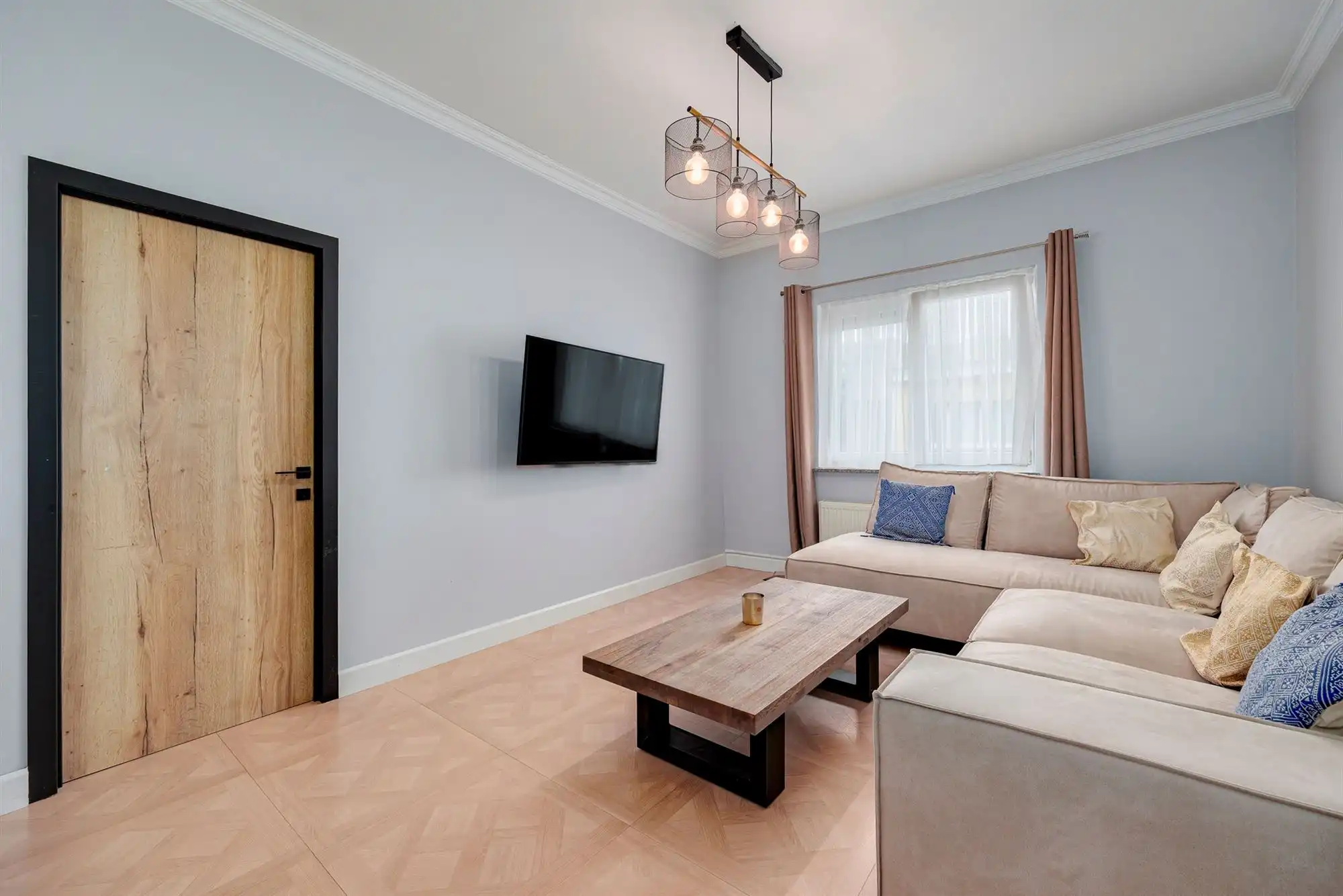 Prachtig appartement met 2 slaapkamers en gezellig dakterras! foto 3