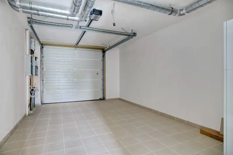 Prachtige, verrassend ruime nieuwbouwwoning met 3 slaapkamers én inpandige garage te koop in Dentergem! foto 10