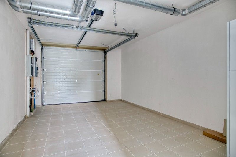 Prachtige, verrassend ruime nieuwbouwwoning met 3 slaapkamers én inpandige garage te koop in Dentergem! foto 10