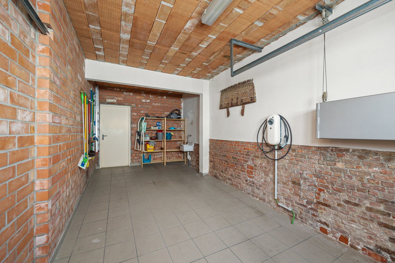 Ruime stadswoning met prachtige tuin, garage én praktijkmogelijkheid in hartje Antwerpen – Sint-Andries foto 3