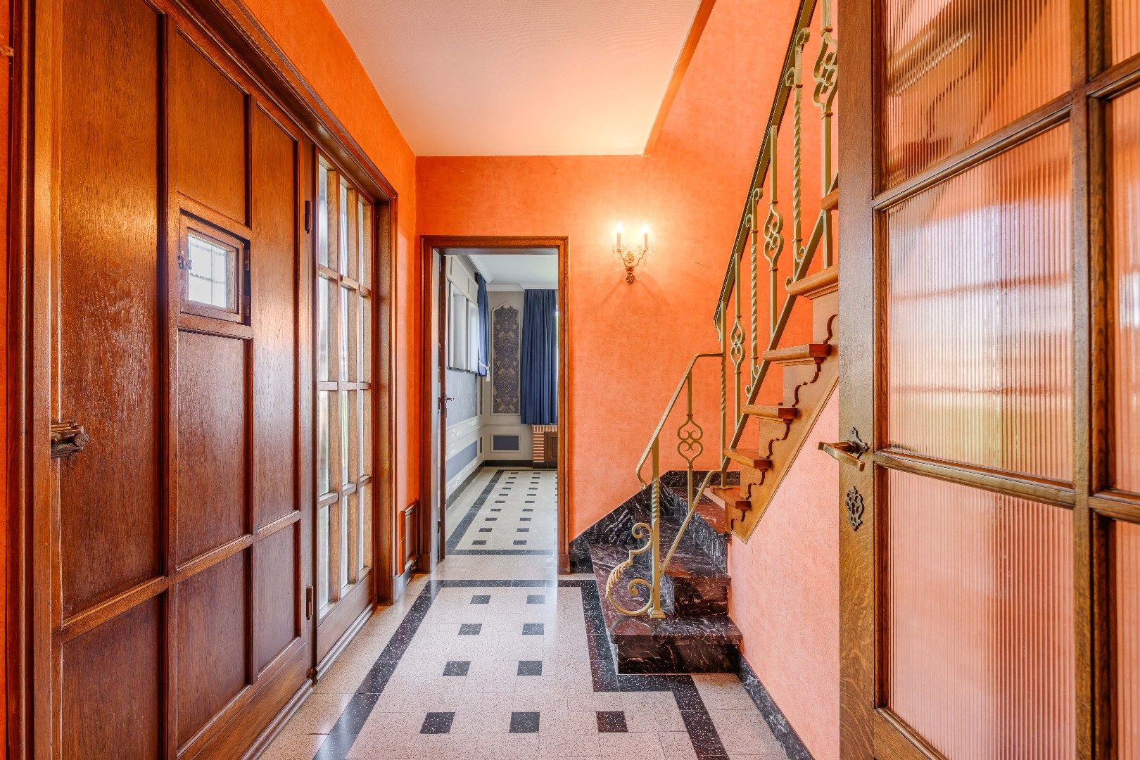 KARAKTERVOLLE WOONST MET BIJGEBOUW (140 m²) EN PRACHTIG VERZICHT!!!  foto 5