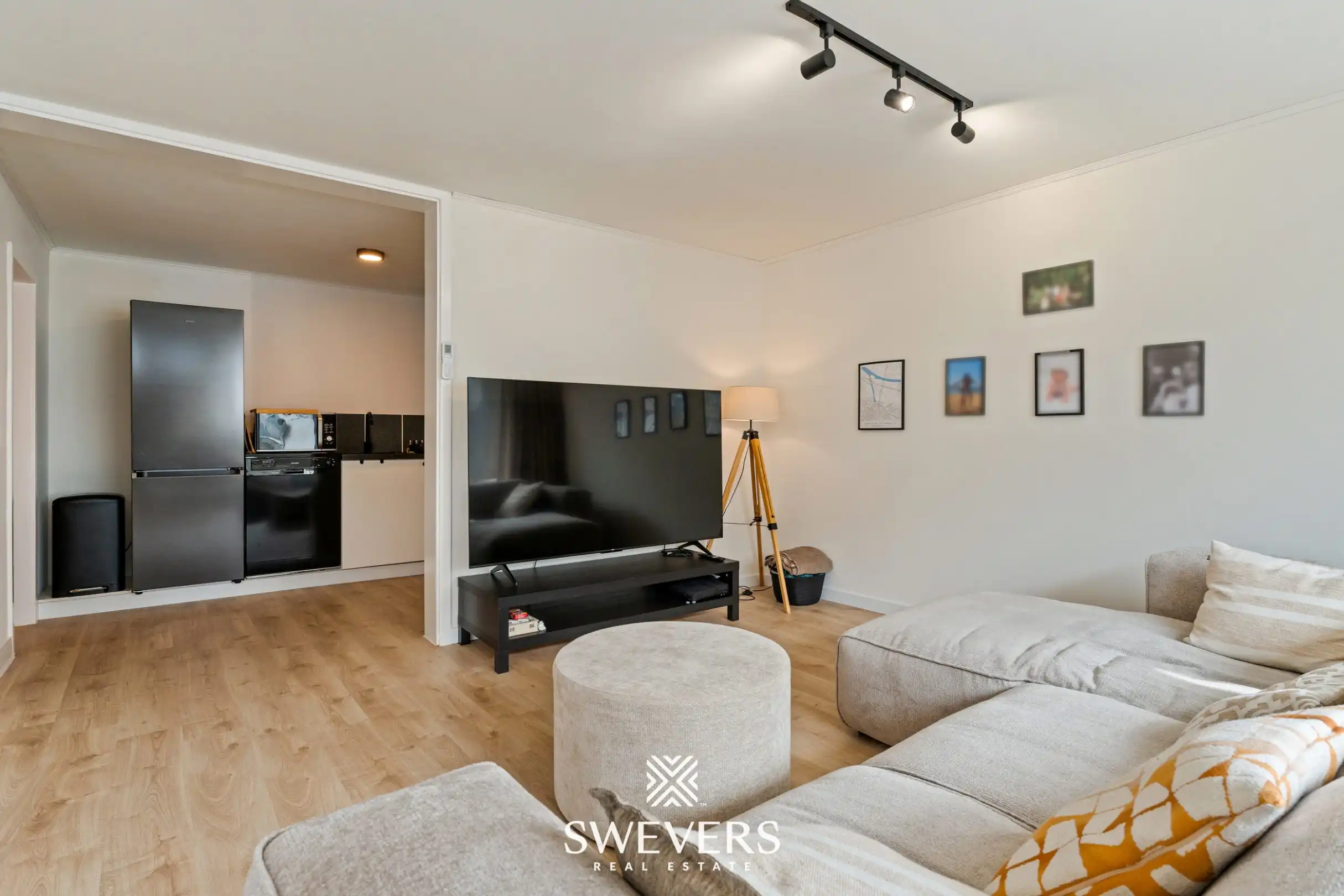 Instapklaar appartement met 2 slaapkamers en lift in centrum Beringen  foto 3