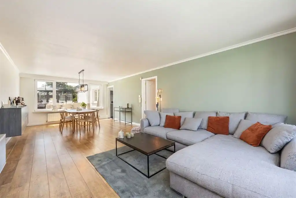 Lichtrijk appartement met 3 slpk en gigantisch zonneterras foto {{pictureIndex}}