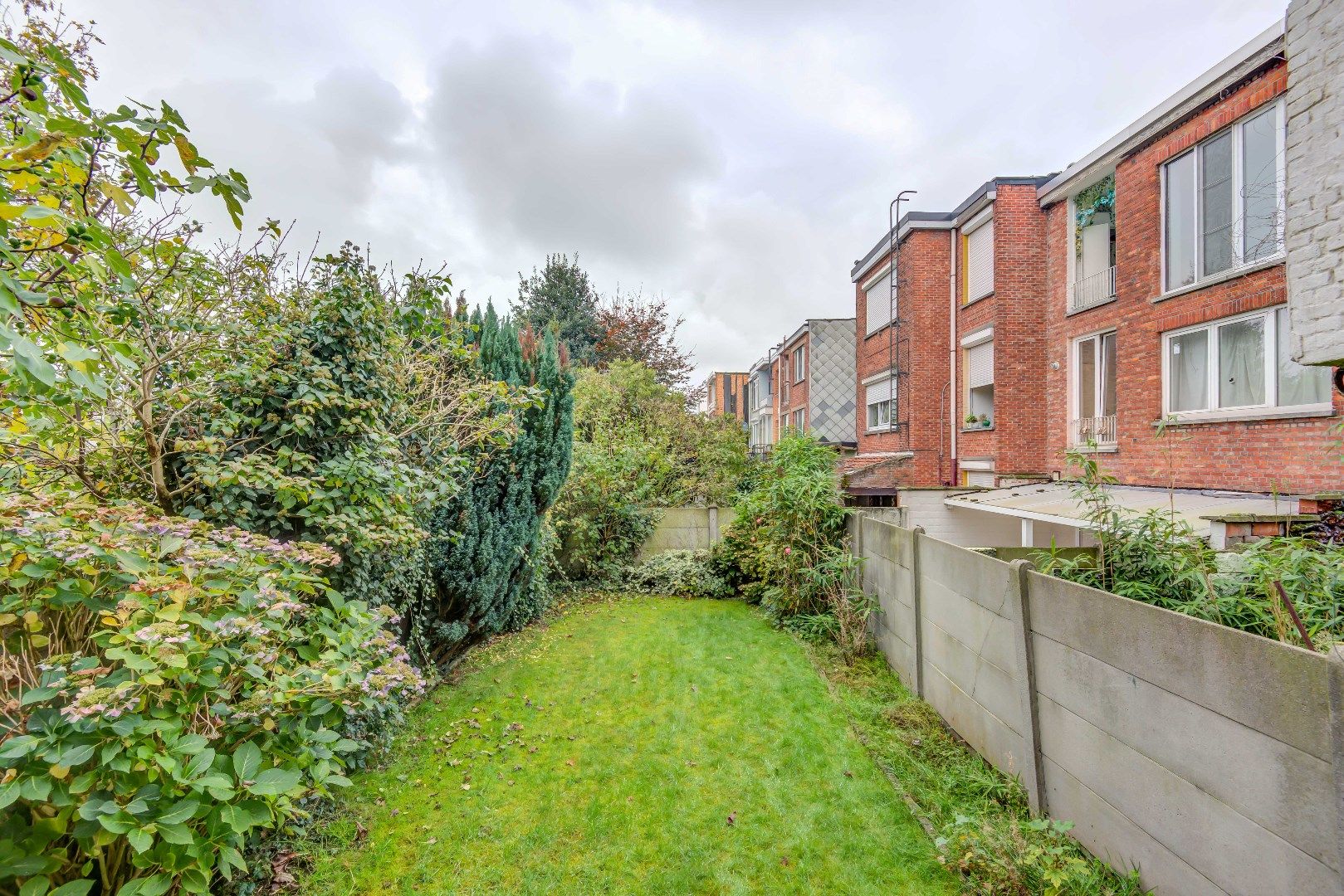 Gelijkvloers appartement met terras en tuin , 1 open slaapkamer  foto 17