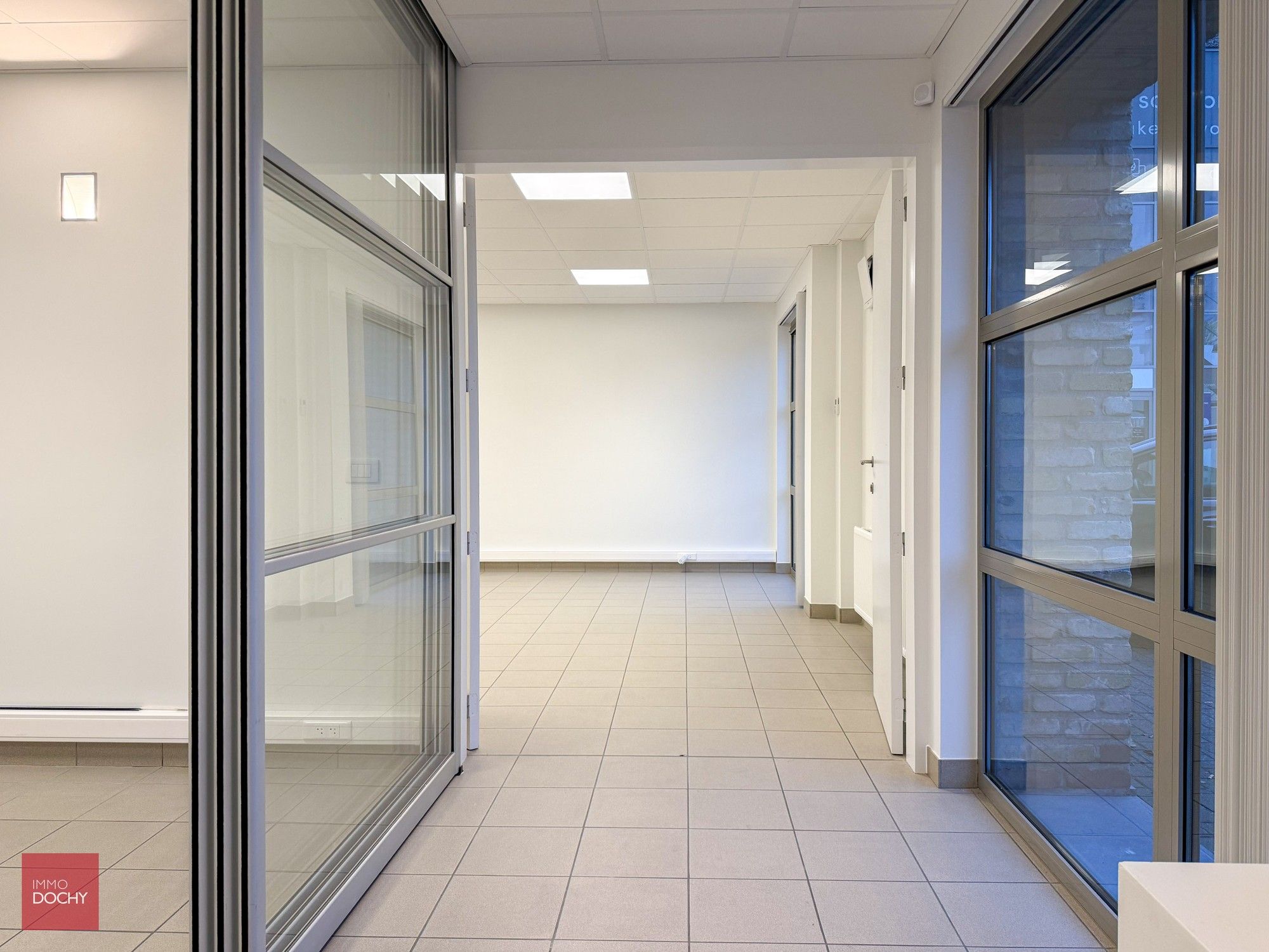 Instapklare kantoren / praktijkruimte | Processiestraat foto {{pictureIndex}}