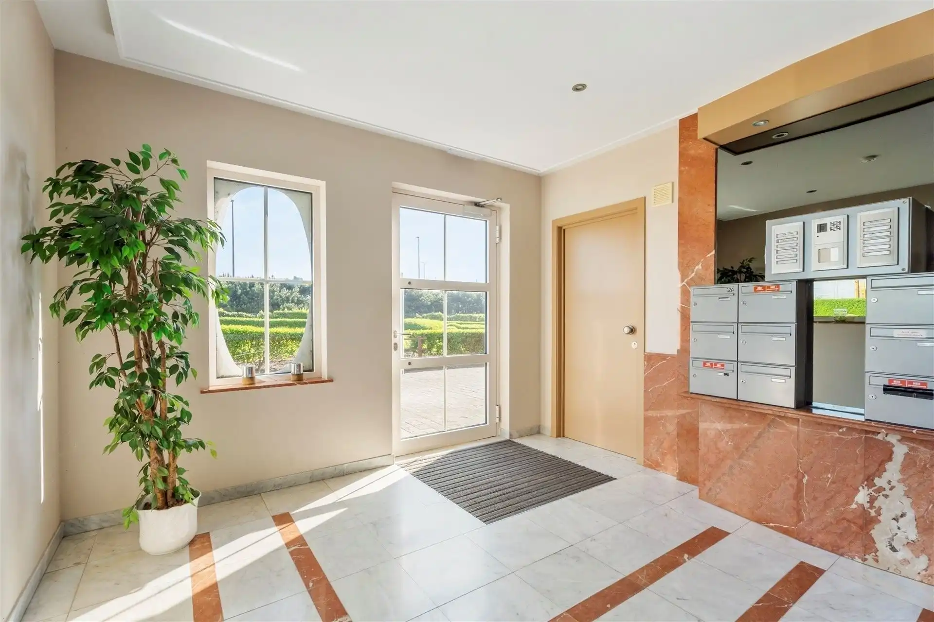 WIJDS UITZICHT / TERRASSEN  foto 35