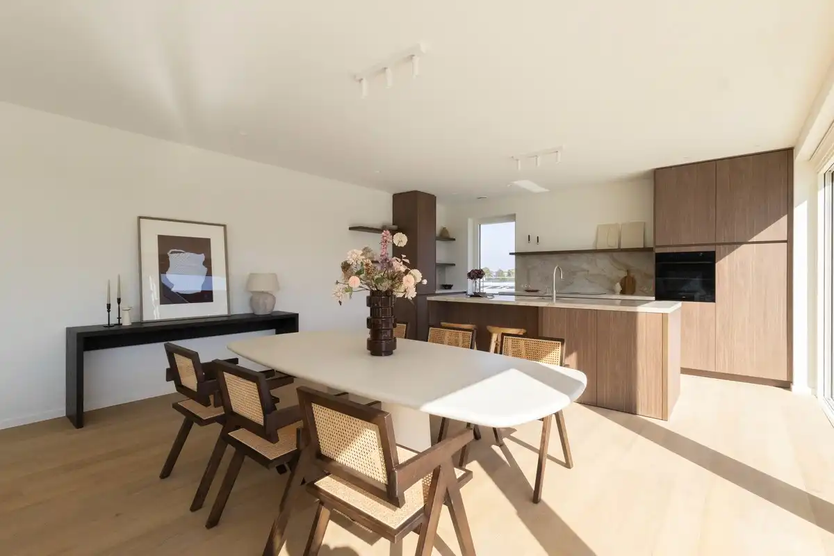 Hectaar realiseert Residentie De Gendarmerie: een modern nieuwbouwproject in combinatie met een klasse volle renovatie op de hoek van de Sint-Pieterskaai met de Vaartstraat te Brugge. foto 9