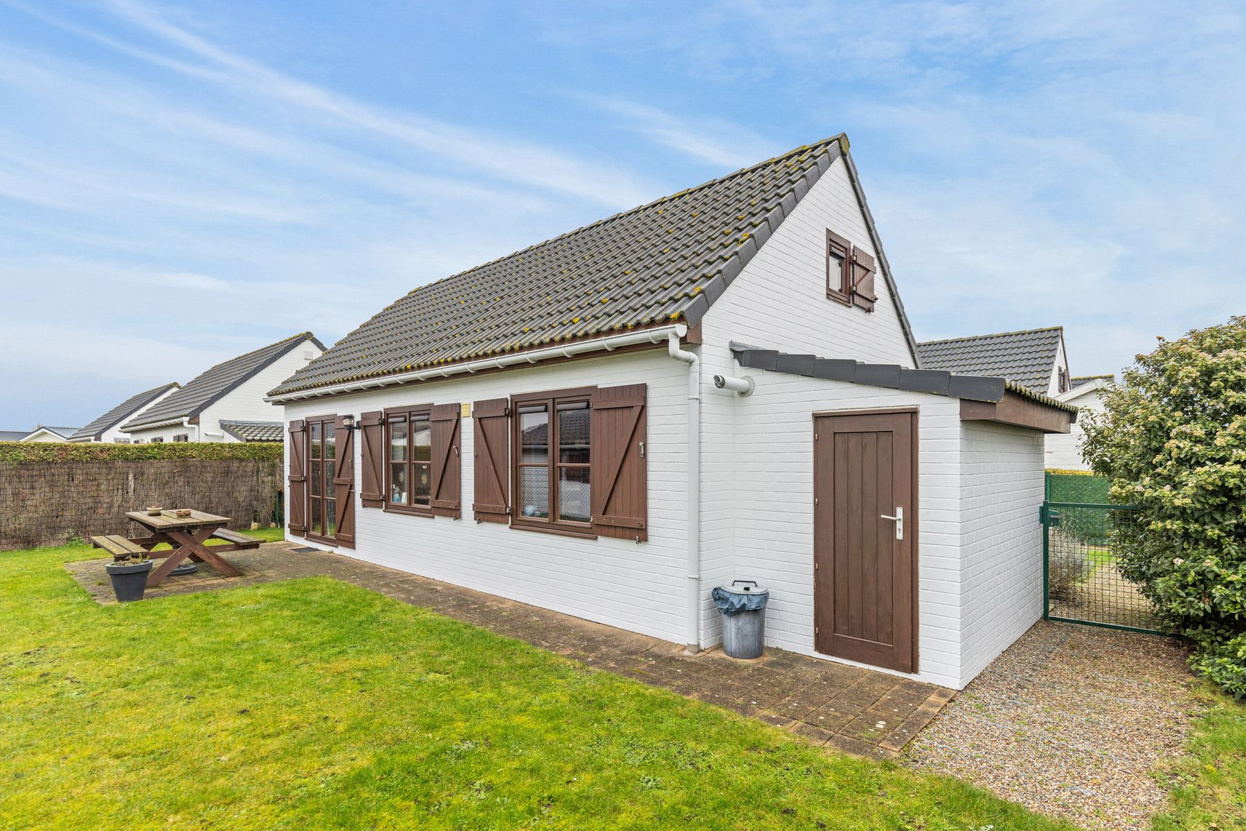 ()=>{if(producerUpdateValueVersion(node),producerAccessed(node),node.value===ERRORED)throw node.error;return node.value} Wulpjesweg 3/50 - 8420 De Haan Wenduine