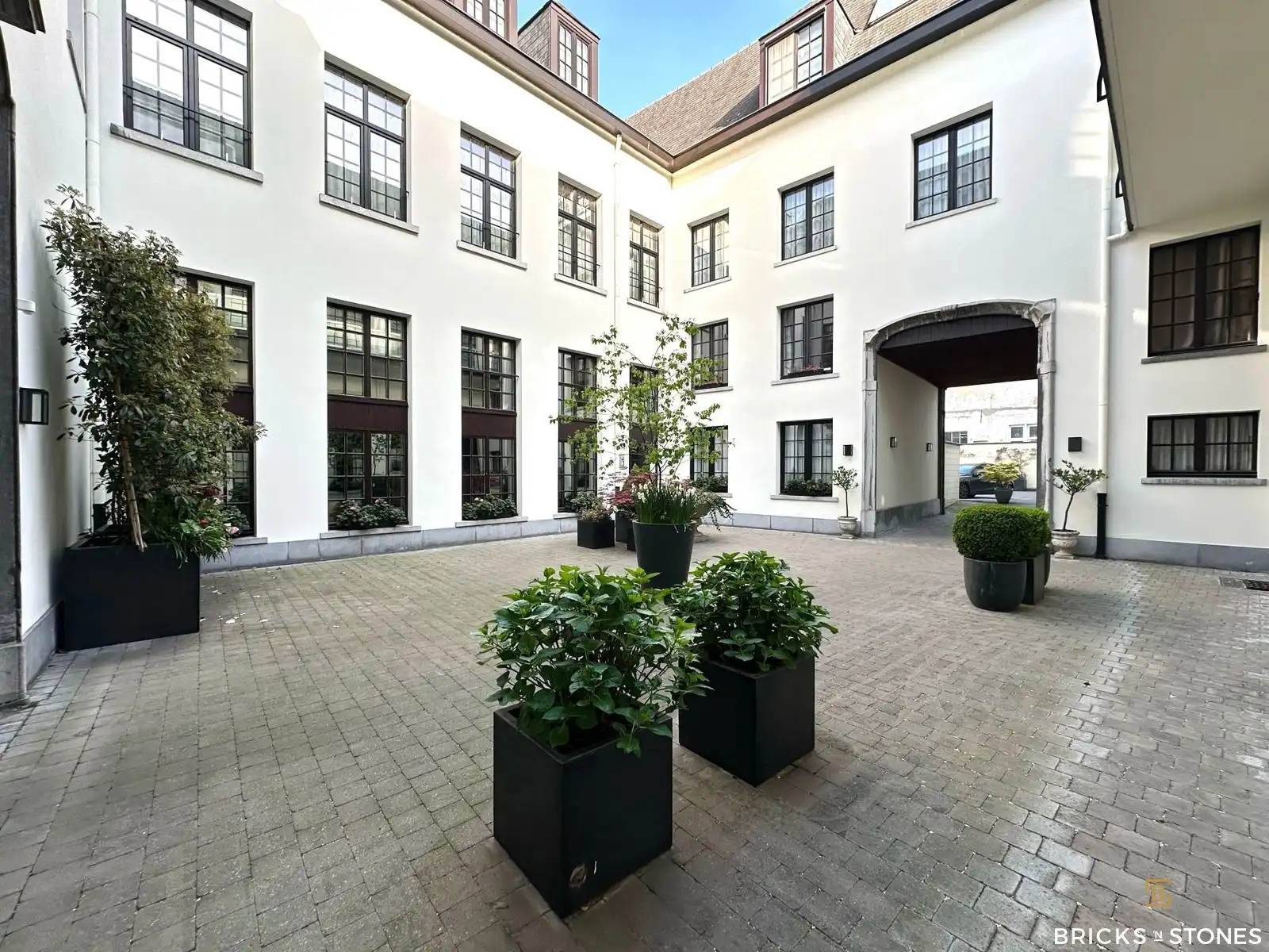 Gezellige bemeubelde duplex-studio in het historisch centrum van Antwerpen foto 10