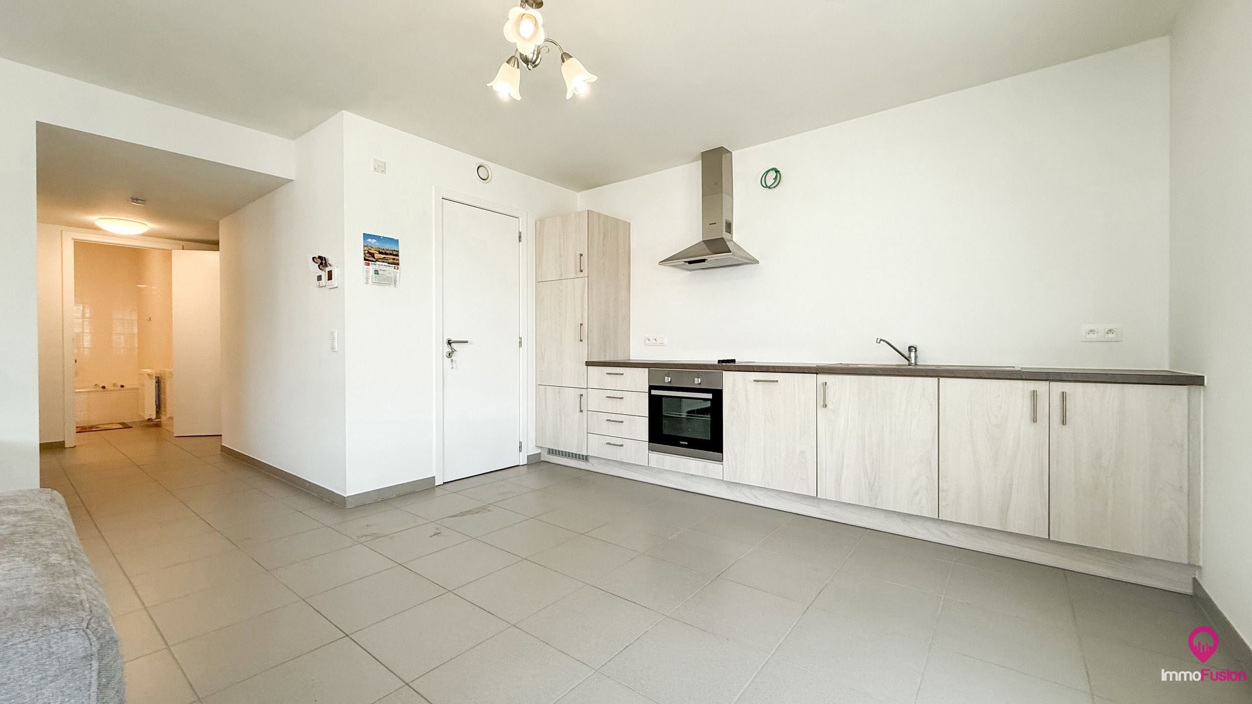 Modern instapklaar appartement met 2slk en een leuk terras! foto 9