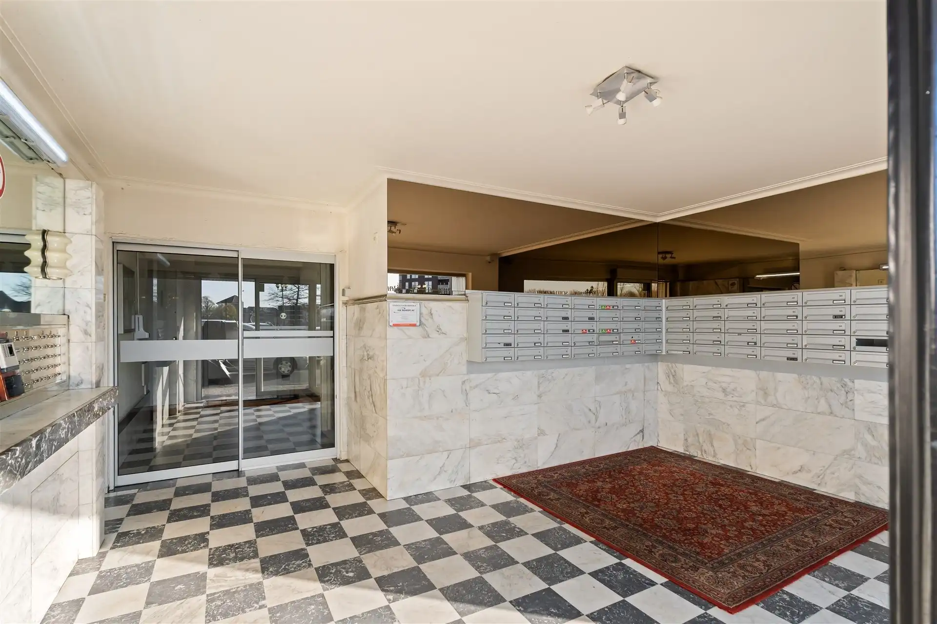 Centraal gelegen appartement op de eerste verdieping te Dendermonde foto 10