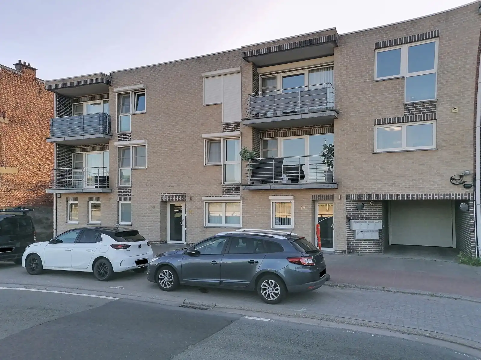 Duplex appartement met terras en garage foto {{pictureIndex}}