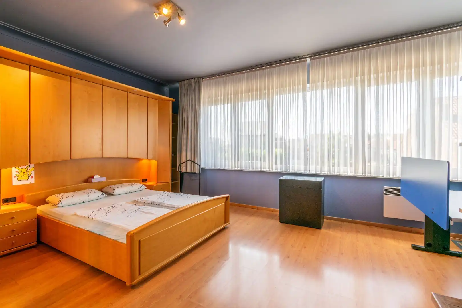RUIME, INSTAPKLARE DRIEGEVEL BEL-ETAGE WONING ! foto 17