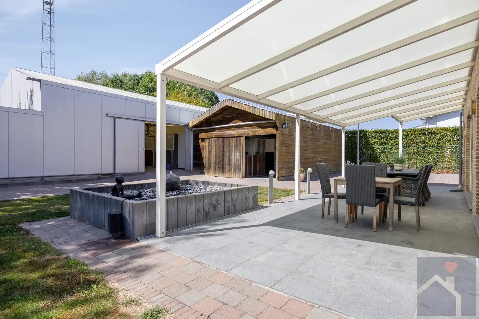 🐴 WONEN MET JE PAARDEN AAN HUIS? DIT IS ER ÉÉN OM TE BEKIJKEN! 🏡 foto 32