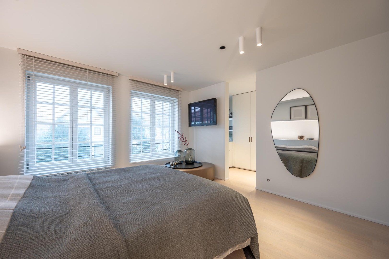 Stijlvolle en moderne koppelwoning met luxe afwerking foto 14