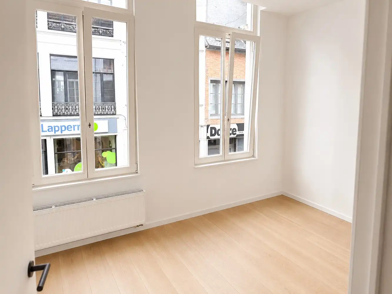 Ruim gerenoveerd appartment Te Huur op toplocatie in centrum Lier foto 6