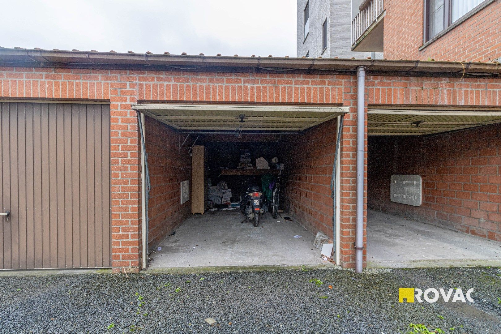 Centraal gelegen instapklaar appartement met garage foto 15