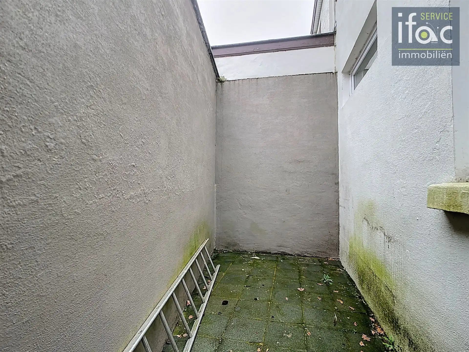 Opbrengstgebouw met handelsruimte en appartment foto 30