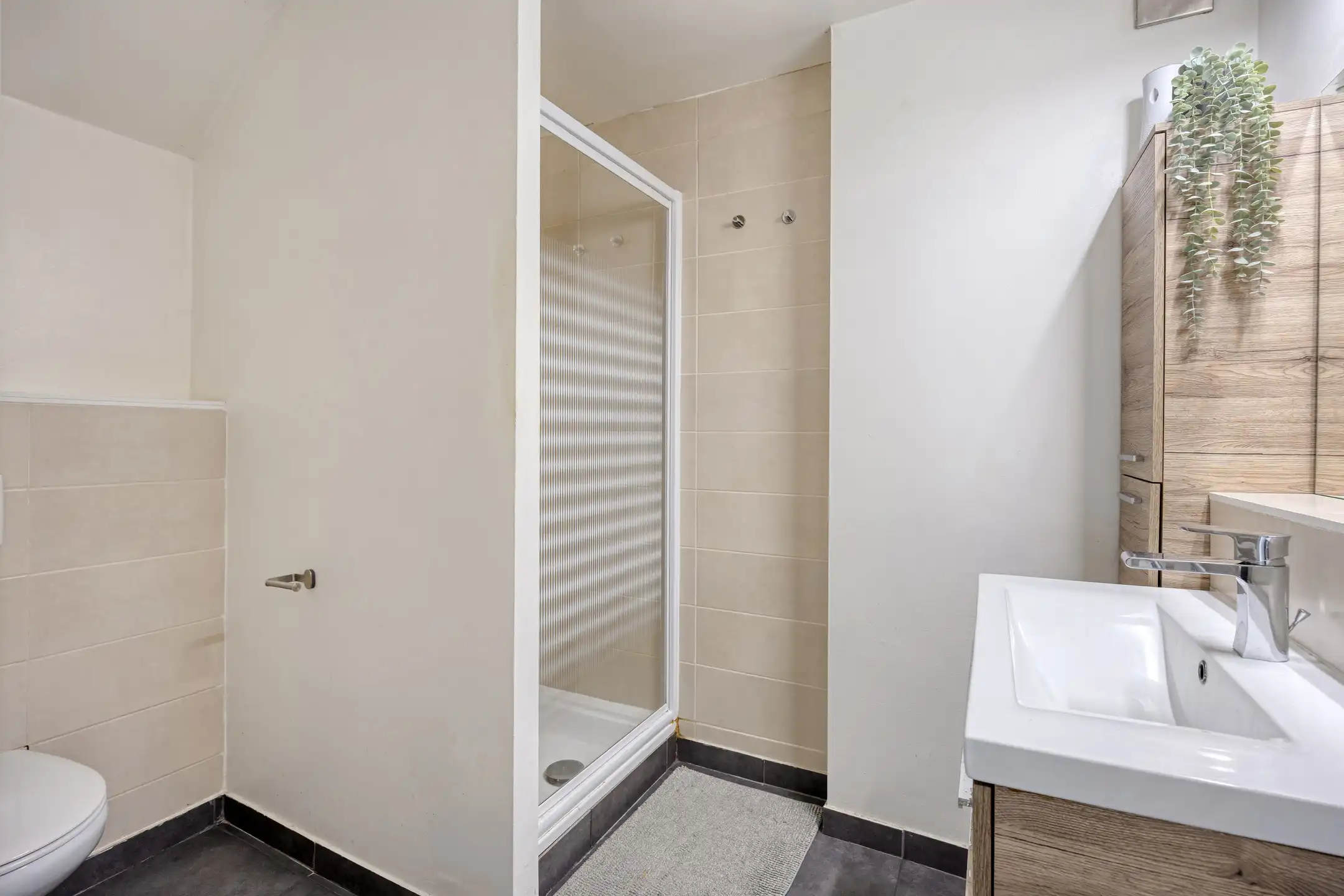 Instapklare woning met tuin op uitstekende locatie foto 12