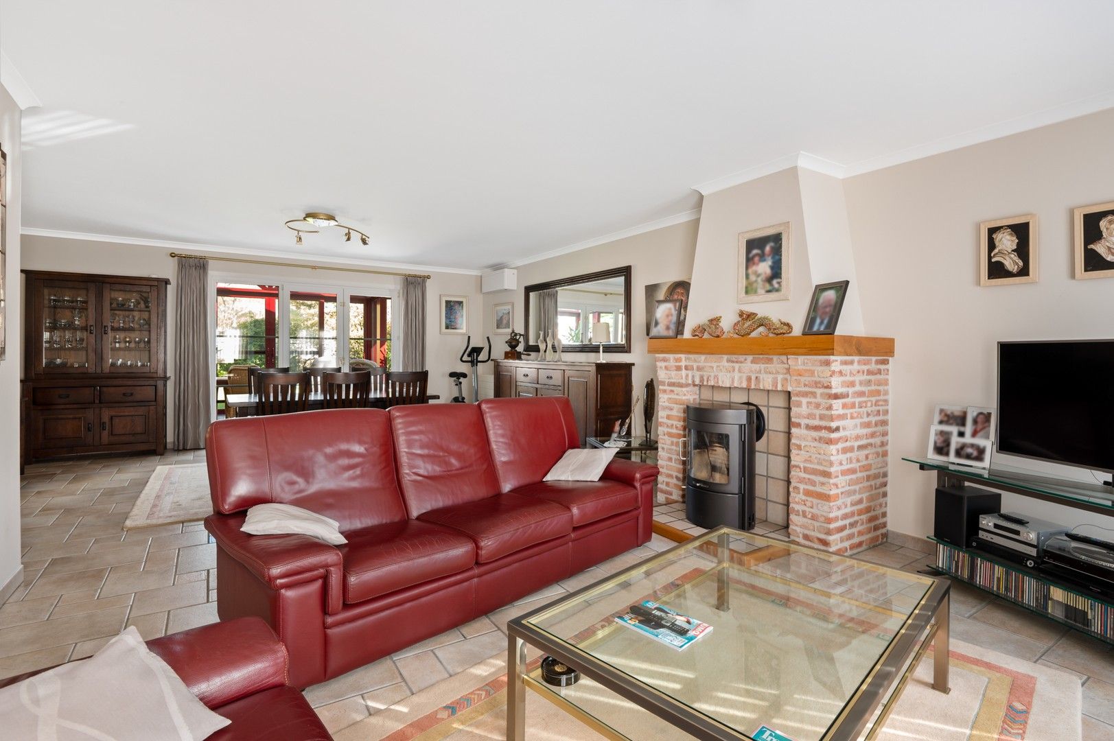 Aangename villa met heerlijke veranda in doodlopende straat foto 9