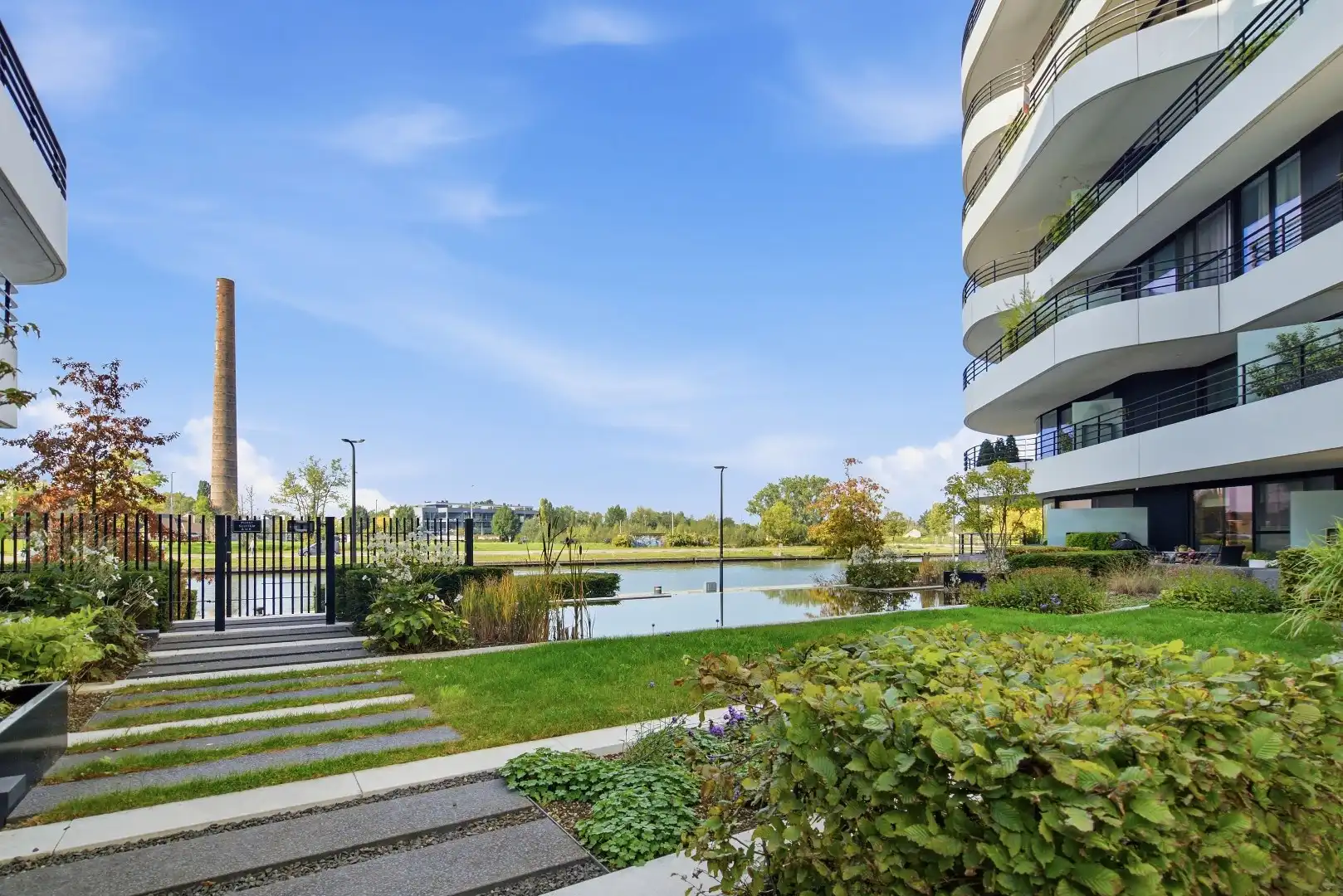 Exclusief wonen met een uniek zicht op het Albertkanaal foto 23