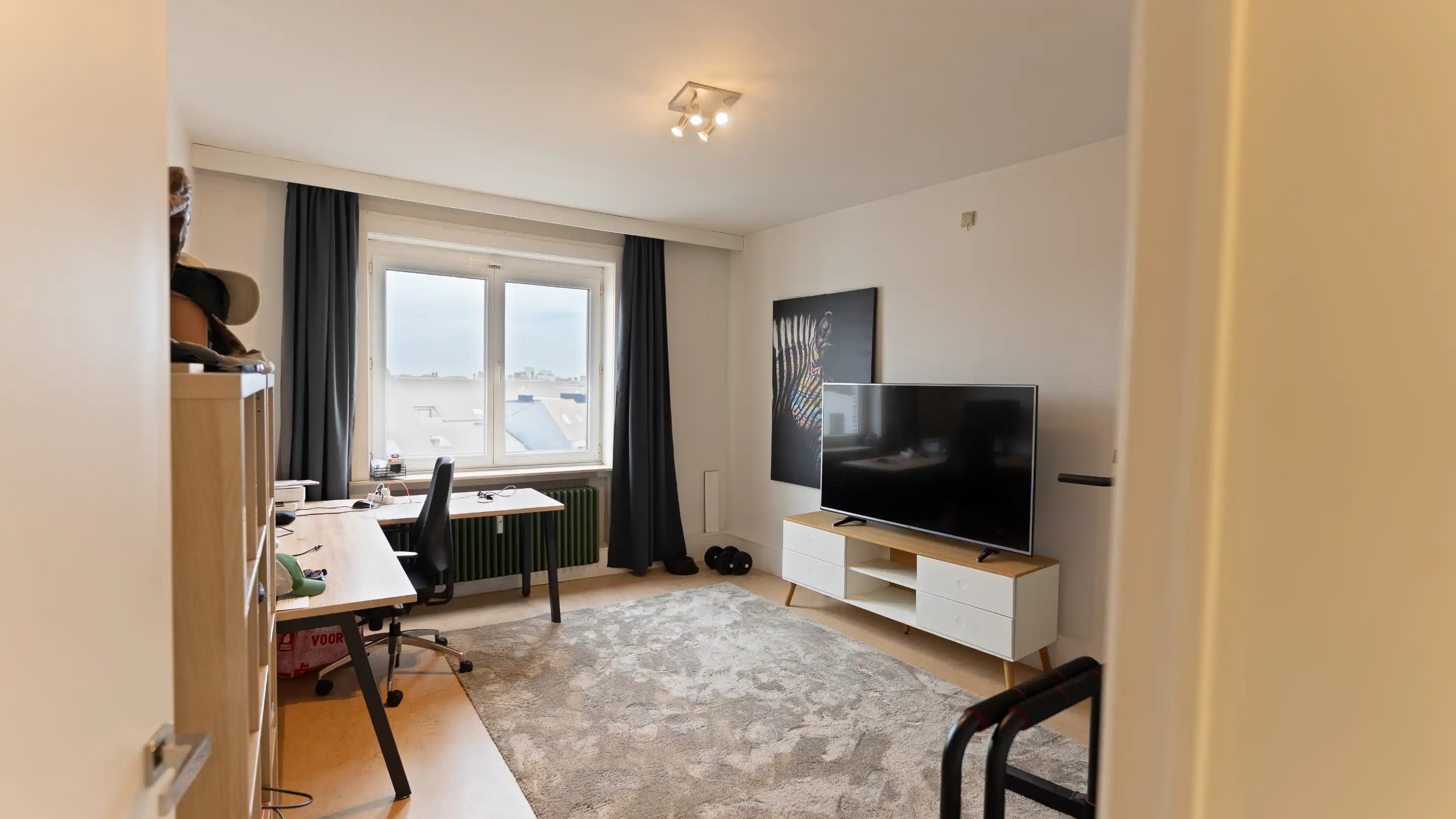 Karaktervol appartement met panoramisch zicht in hartje Kortrijk met garage foto 12