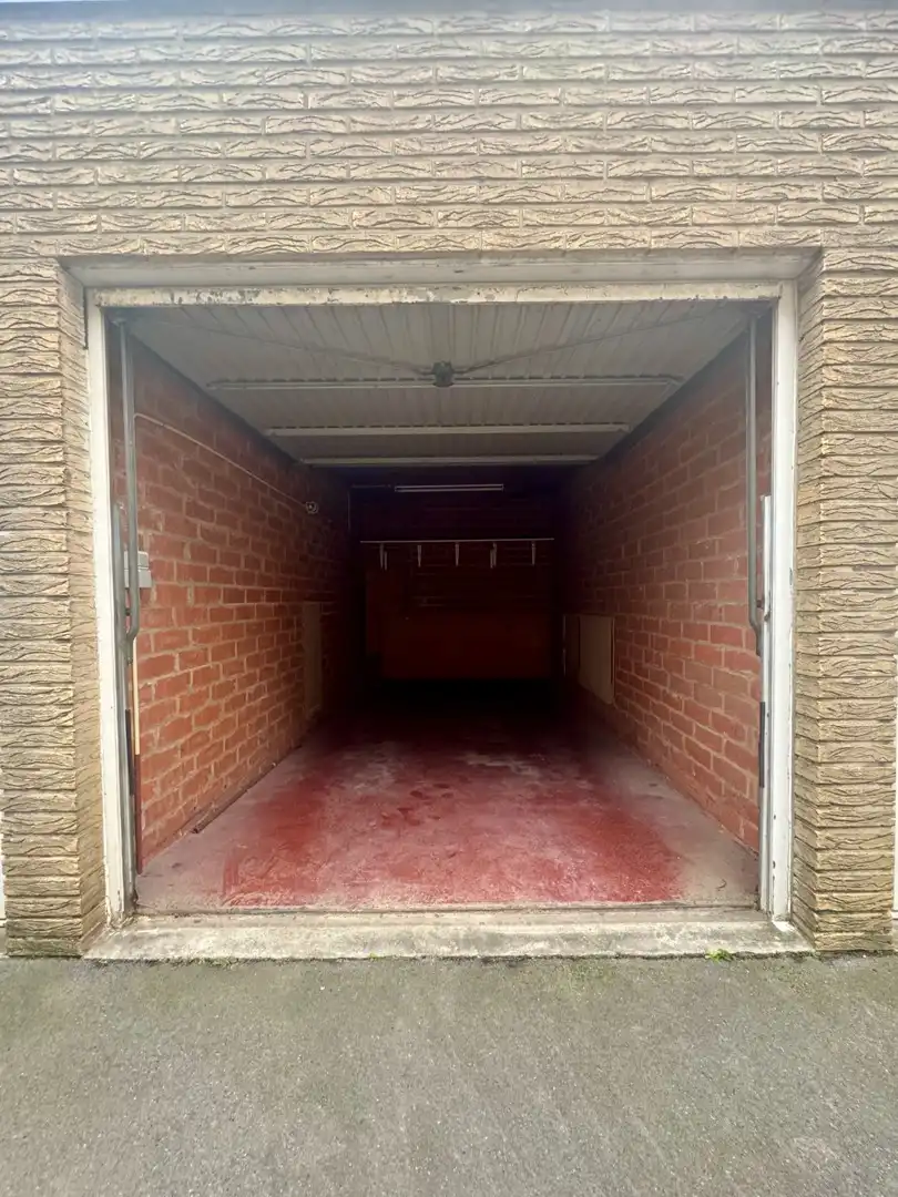 Te renoveren goed gelegen appartement. foto 13