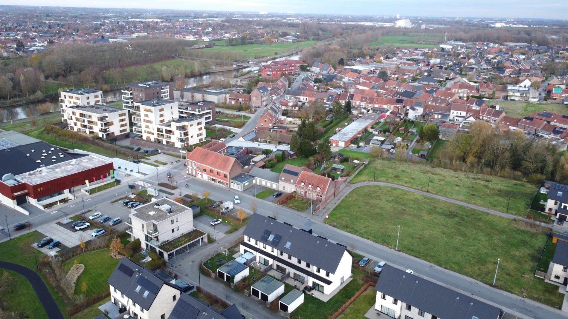 Twee loten bouwgrond voor open bebouwing! foto 7