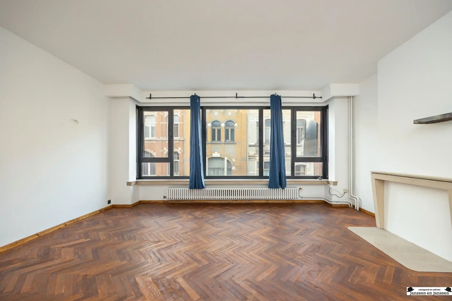 Lichtrijk appartement met 2 slaapkamers en terras foto 2