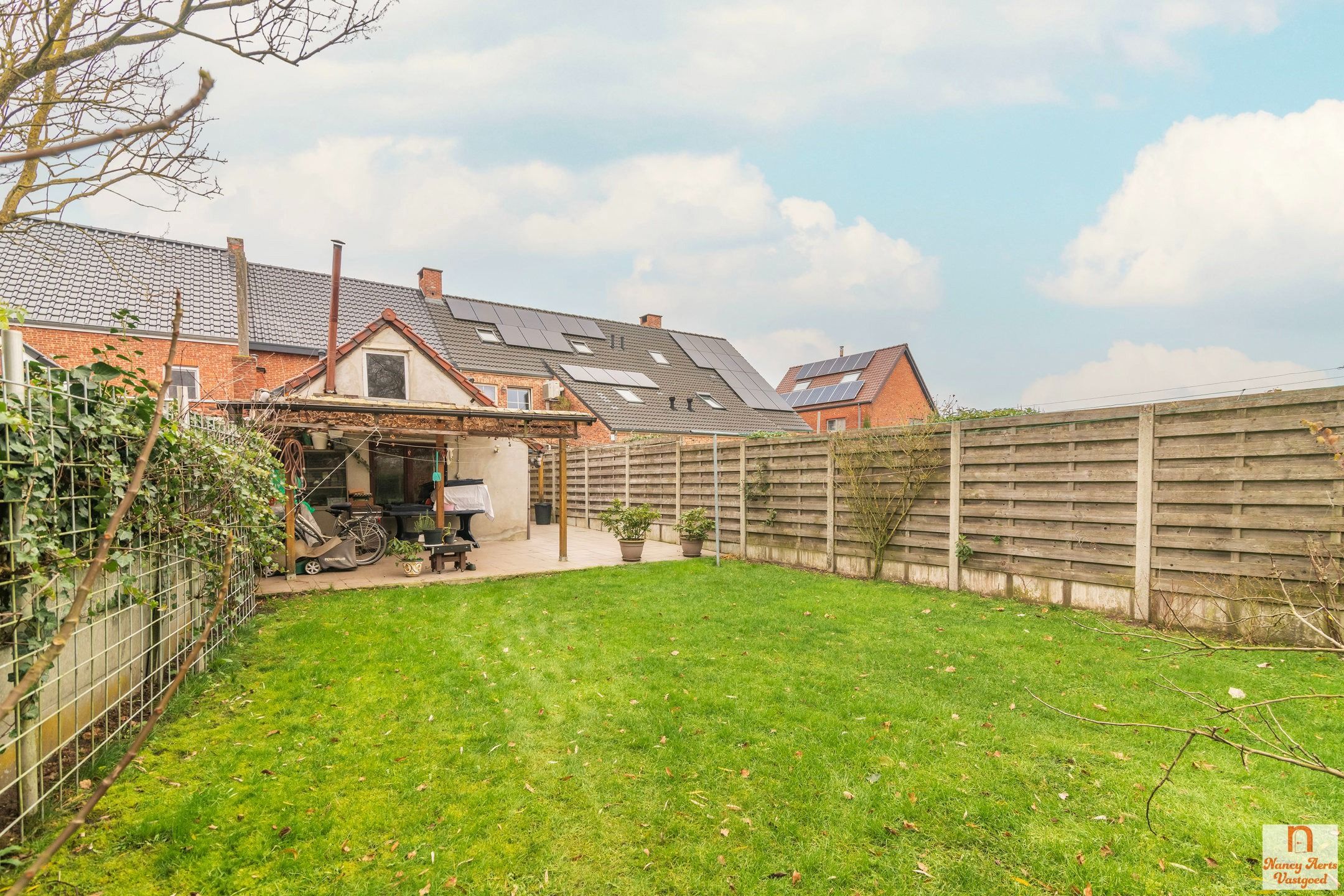 Knap gerenoveerde tweegevelwoning met gezellige tuin in Koersel  foto 27