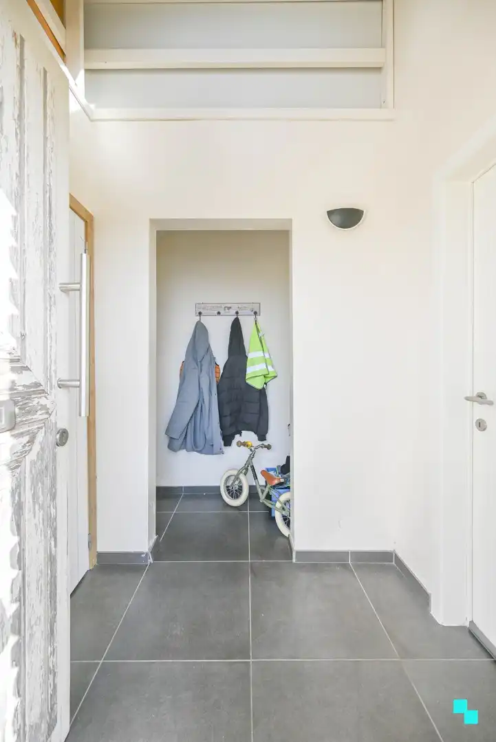 Halfopen bebouwing in rustige omgeving te Wielsbeke foto 3