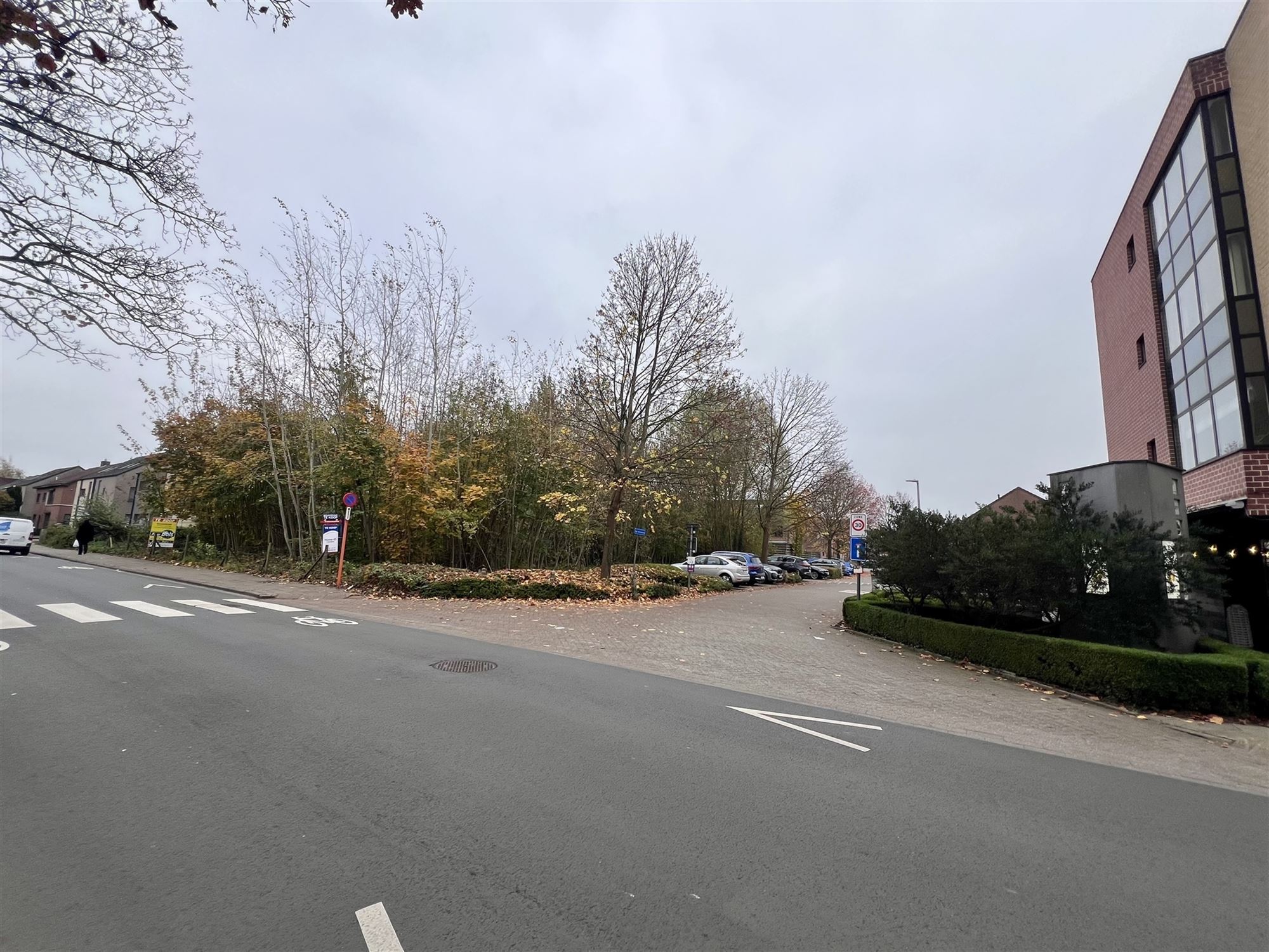 Uitzonderlijk hoekperceel van 468 m²  foto 4