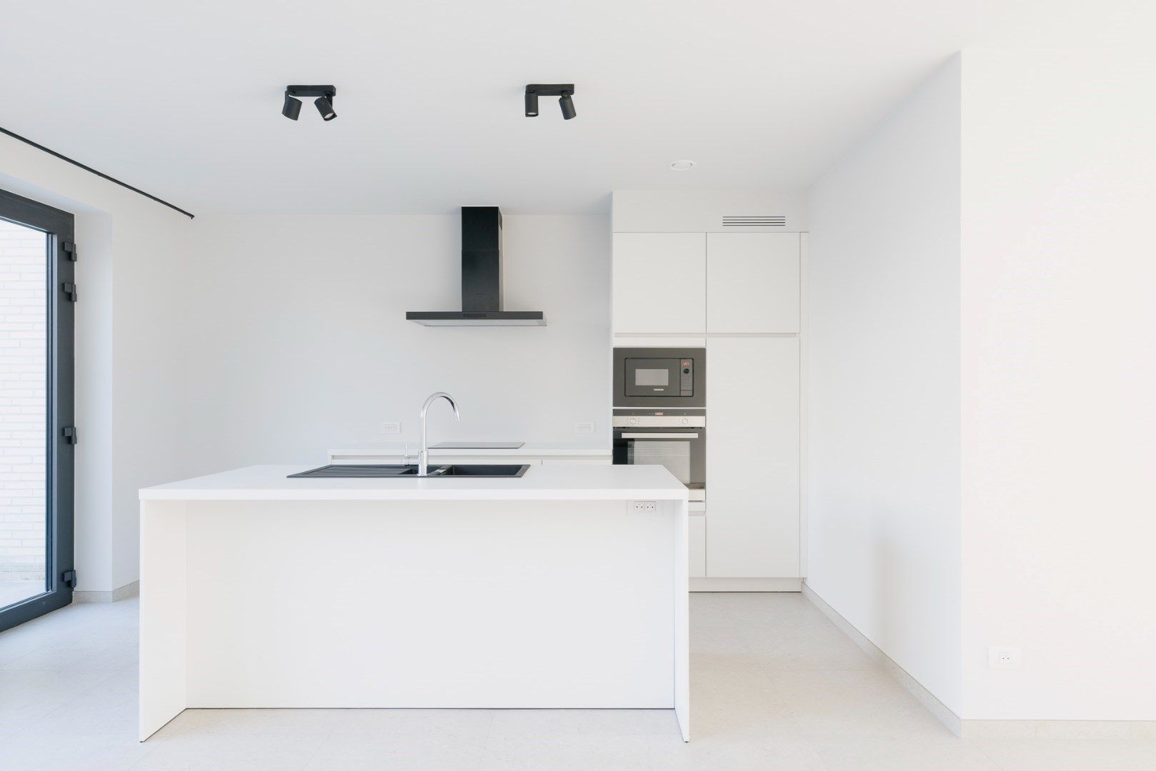 Nieuwbouw woningen in hartje Harelbeke, overal dichtbij  foto {{pictureIndex}}